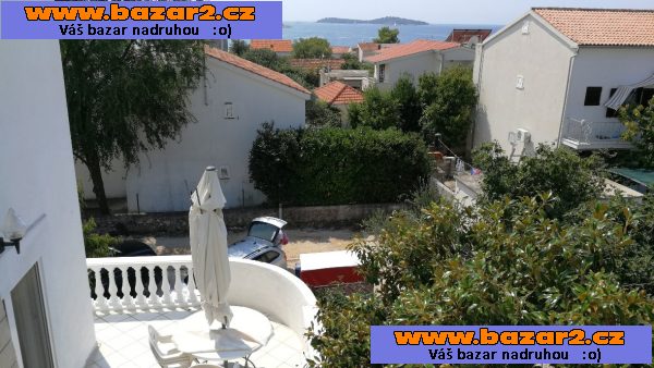 Vila v Chorvatsku s přístavištěm