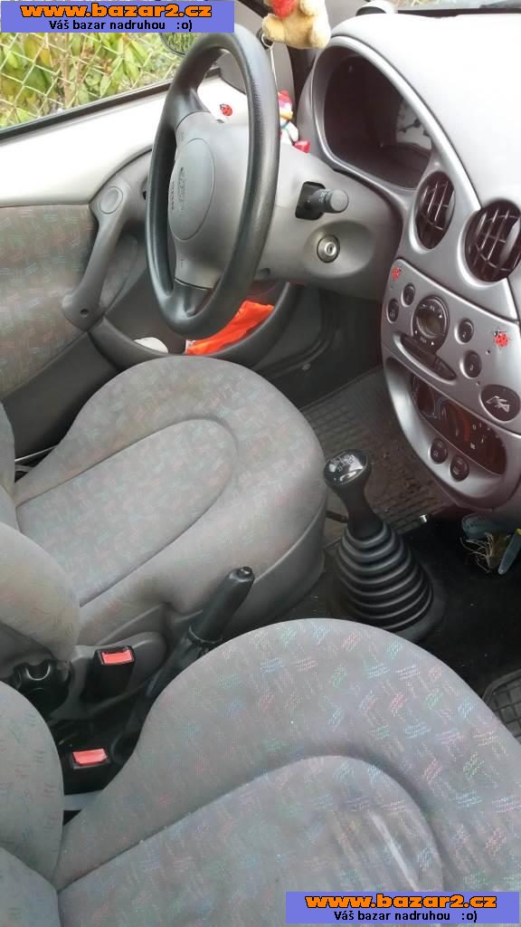 Ford Ka stříbrný