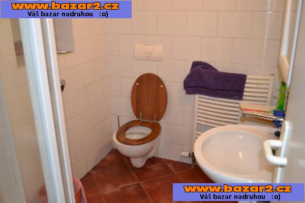 Pronájem obchodního prostoru 92m2, Náchodská, Praha 9