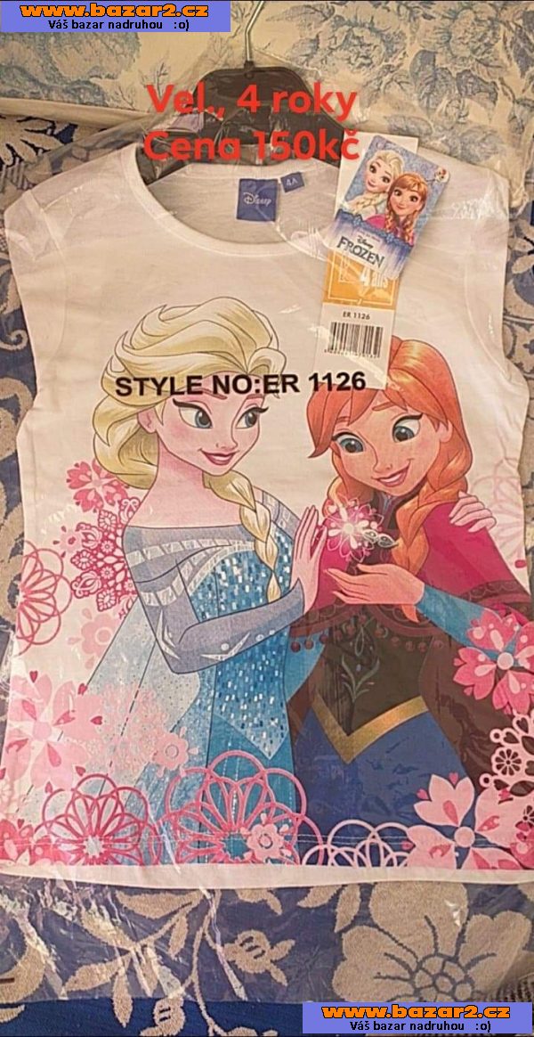 Dívčí obleceni