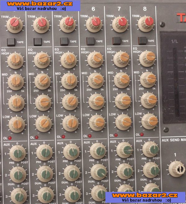 Studiový mixpult Tascam M-1508