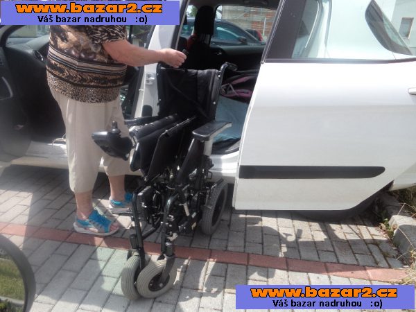 PRODÁM ELEKTRICKÝ INVALIDNÍ VOZÍK