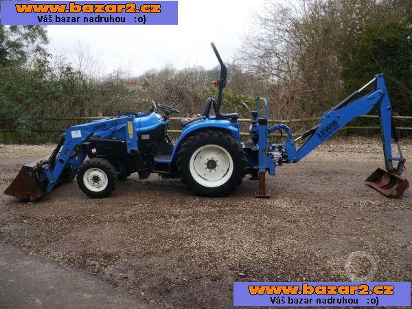 Malotraktor New Holland TdC-II7D + příslušenství