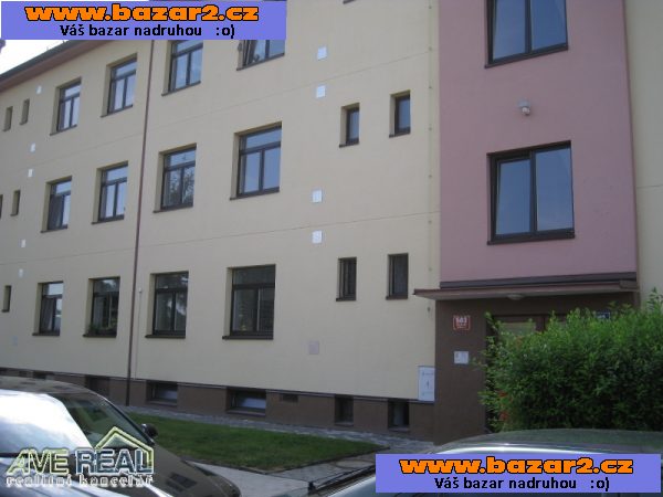 Prodej bytu, zděný dům, 3+1/L (78m2), ul. Něvská, Praha 9 – Čakovice.