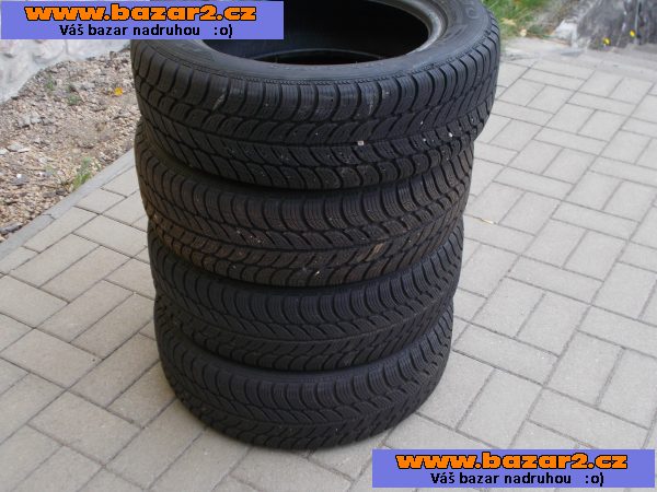 Prodám zimní pneumatiky 185/60 R15 T84 Debica