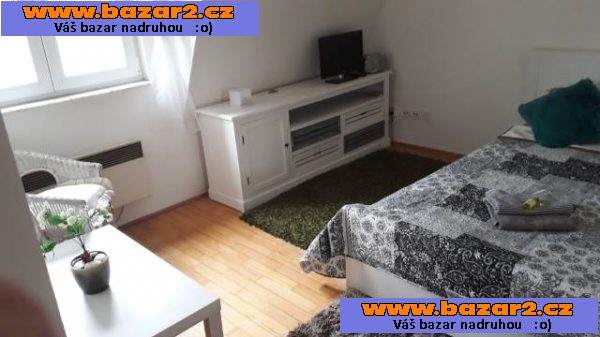 Pronájem pokoje s šatnou v Horoměřicích