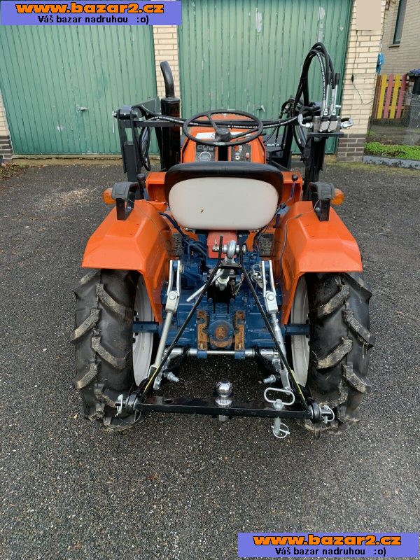 Malotraktor Kubota B1V0-II super stav