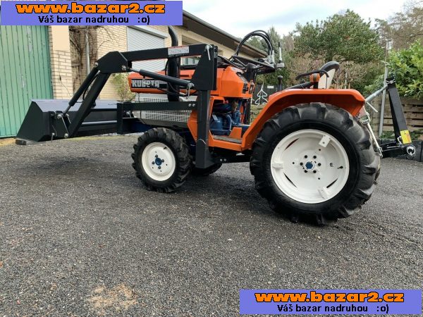 Malotraktor Kubota B1V0-II super stav