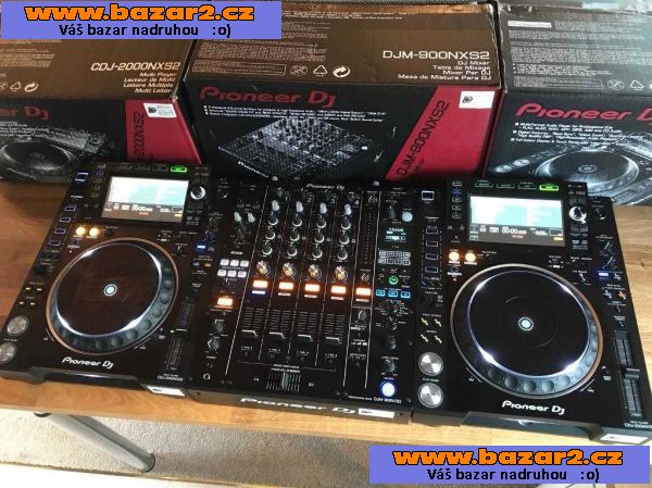 prodávající klávesnici Korg Pa4X 76 (WhatsApp číslo: + 1240-837-2974)