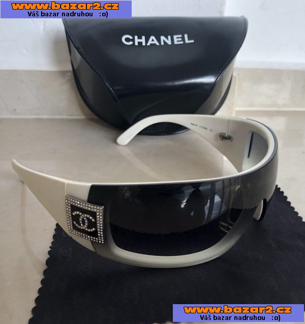 Dámské sluneční brýle CHANEL
