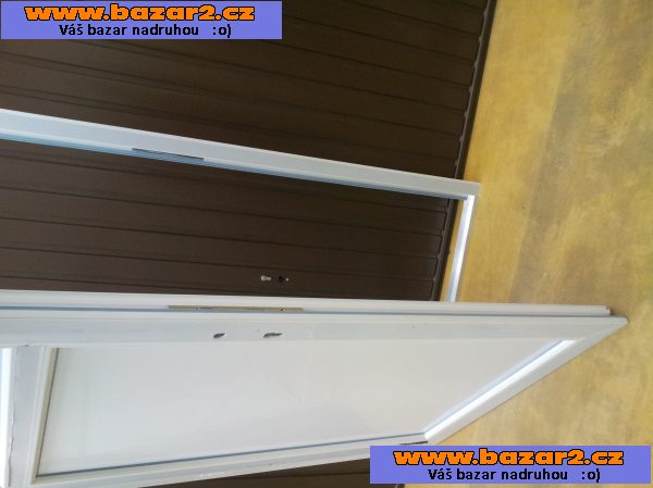 Plastové dveře víceúčelové 200/98cm bílé nové