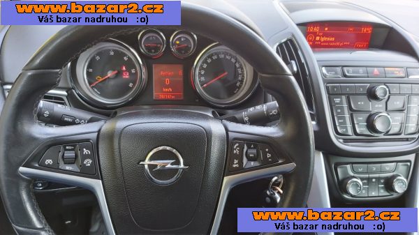 Opel zafira tourer  2.0 cdti 96 k