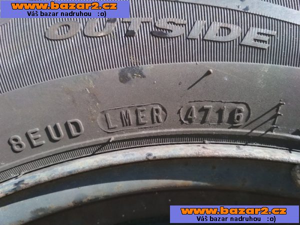 Letní pneu 215/55/R16 s disky pro Citroen nebo Peugeot