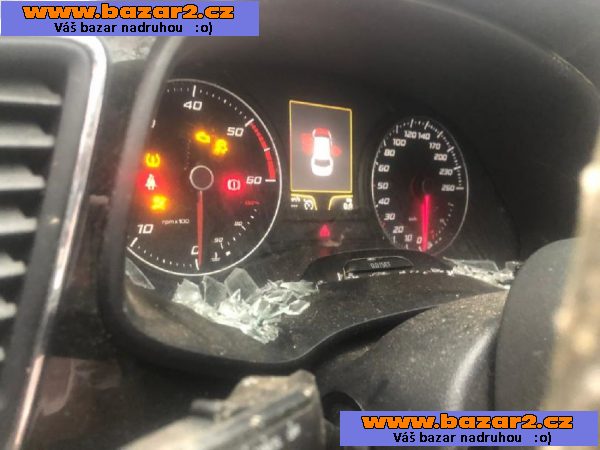 ND Seat Leon 5F , 1.6 tdi CLHB navi , led