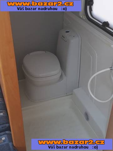 Obytný přívěs-karavan Knaus Eifelland 395 mover