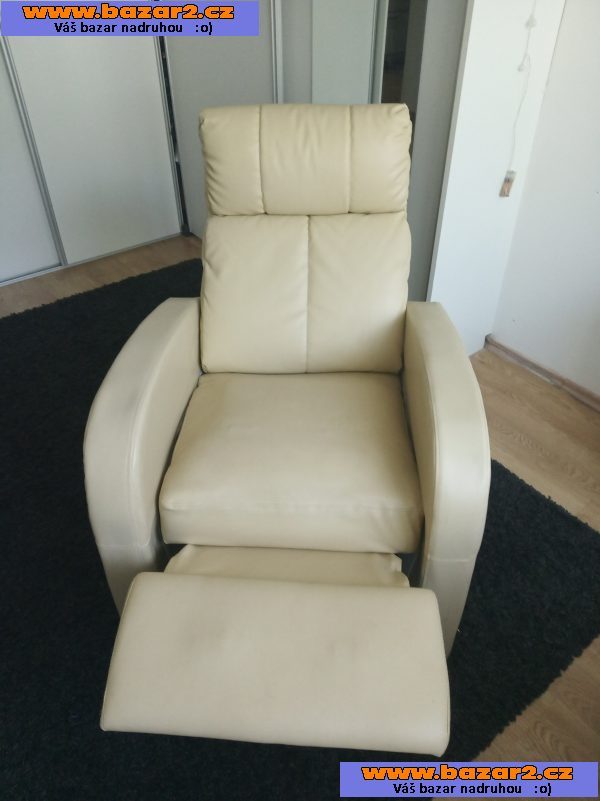 masážní polohovací křeslo