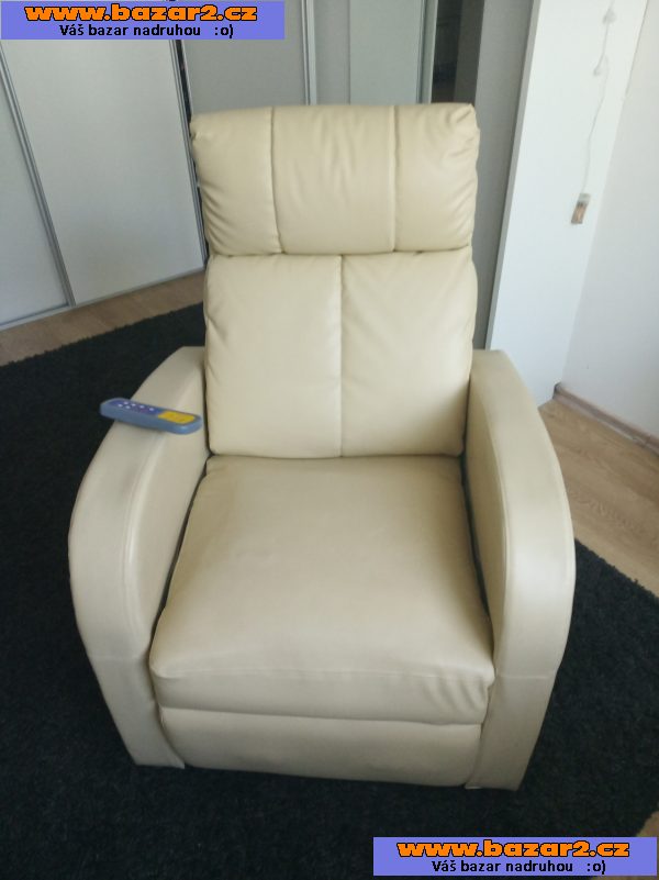 masážní polohovací křeslo