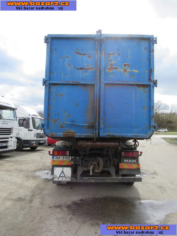 Prodám kontejner s hydraulickou rukou s drapákem