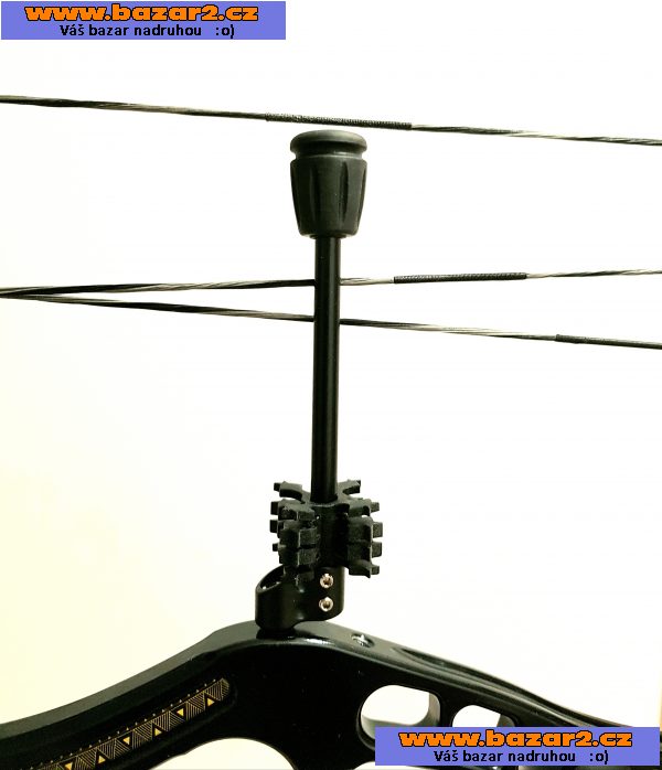 Prodám kladkový Beast Hunter Axis 30-70LB camo + 17 šípu a d