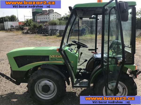Malotraktor Vega 36 HP Comfort čtyřválec 