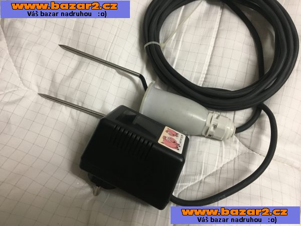 Elektrický omračovač na ošipané - zabijačka Tip na darček