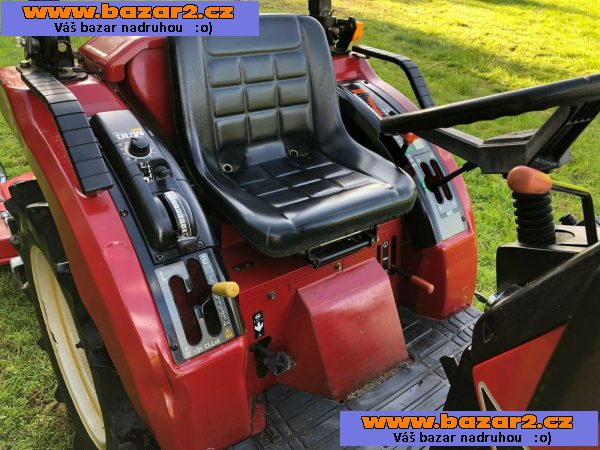 Funkční malotraktor Mitsubishi mt-I65-mt 4WD