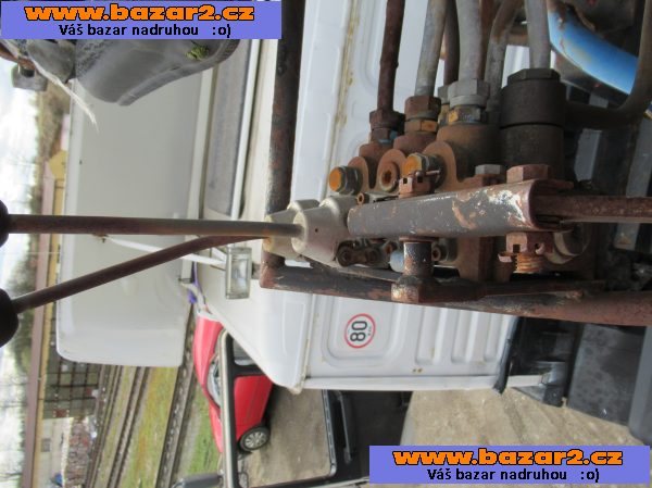 Prodám kontejner s hydraulickou rukou s drapákem