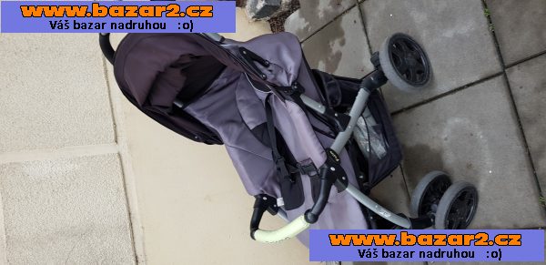 Sportovní kočárek