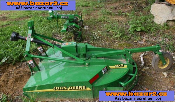 2016 John Deere 3320