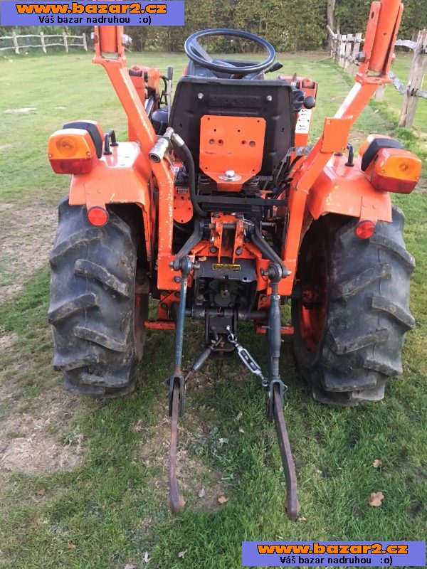 Traktor Kubota B50 HST 17 + čelní nakladač