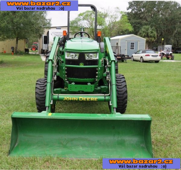 Traktor John Deere M405 + čelní nakladač