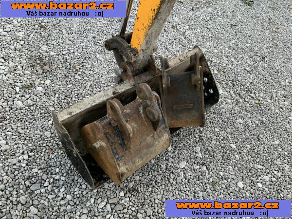 JCB 8oi88 Minibager
