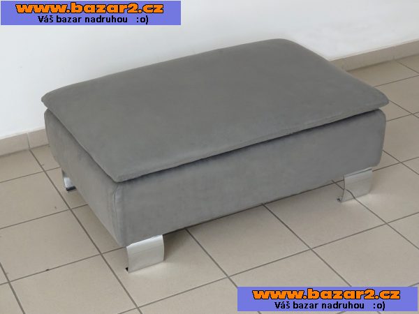 NOVÝ, moderní, elegantní taburet s velkou slevou.