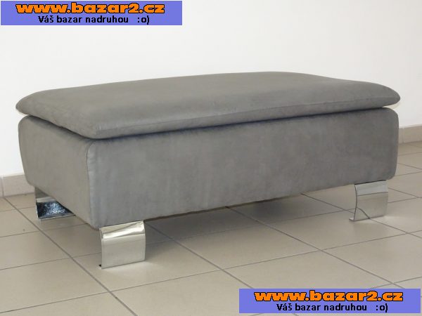 NOVÝ, moderní, elegantní taburet s velkou slevou.
