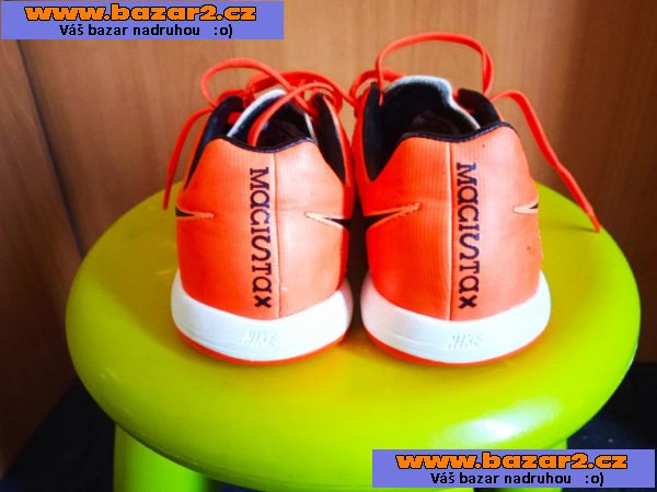 Sálovky kopačky Nike Magistax