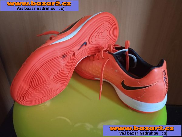 Sálovky kopačky Nike Magistax