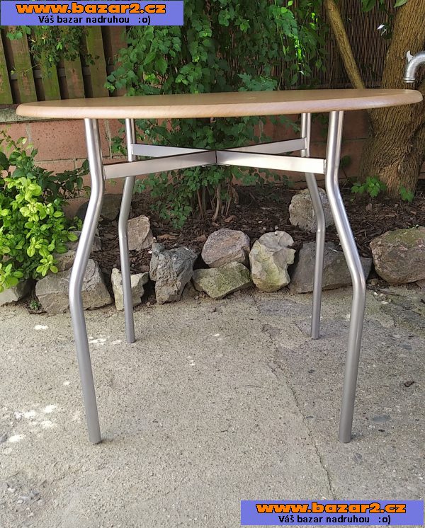 .Nový kulatý jídelní stůl - Průměr 80cm