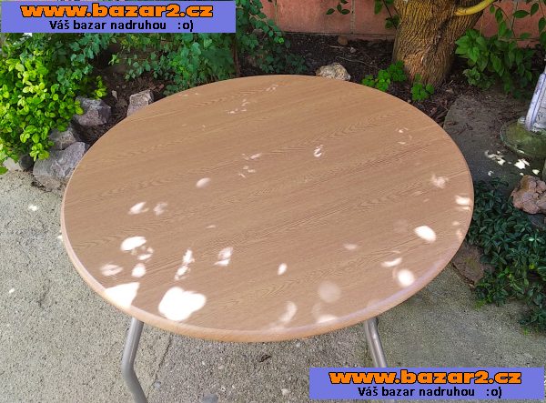.Nový kulatý jídelní stůl - Průměr 80cm