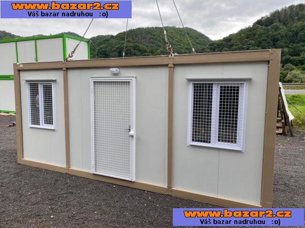 Obytná buňka 240x600 cm, včetně mříží na okna i dveře 