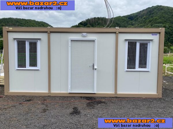 Obytná buňka 240x600 cm, včetně mříží na okna i dveře 