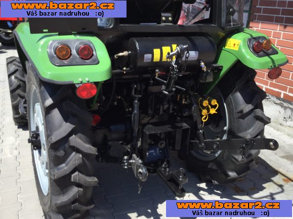 Traktor ZOOMLION CR254 s kabinou