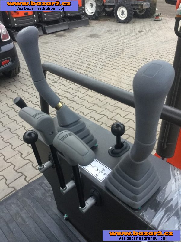 BAGR, MINIBAGR CR 10 OH s mimoosým kopáním