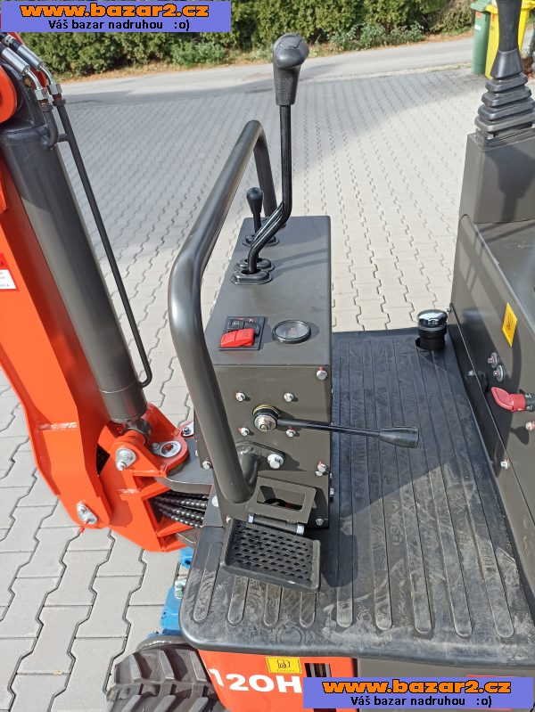 Bagr Yanmar CR12RP - PROFI, 1200 kg, roztahovací Topován