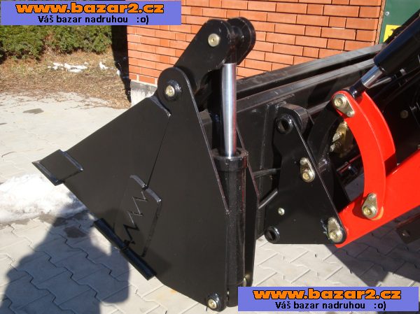 Traktor DongFeng 504 G3 s čelním nakladačem