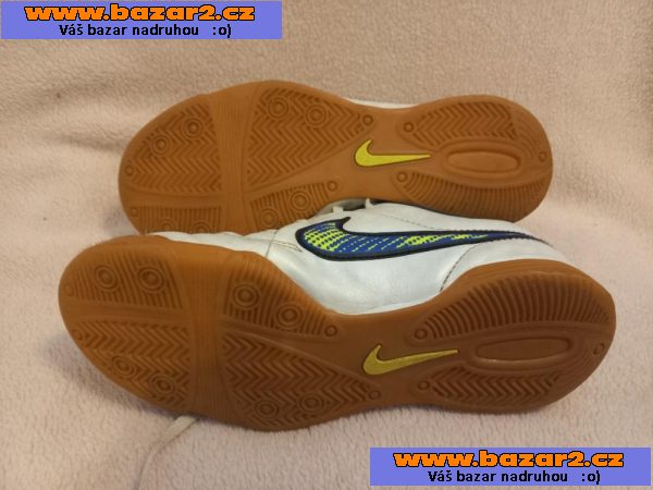 Sálovky Nike