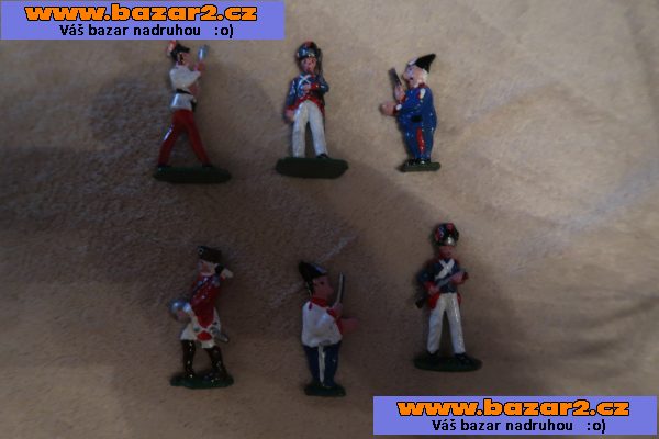 CÍNOVÍ VOJÁČCI - cínové figurky - 