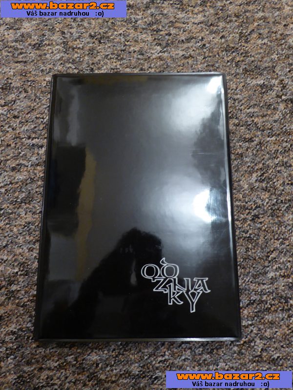 Album s odznaky