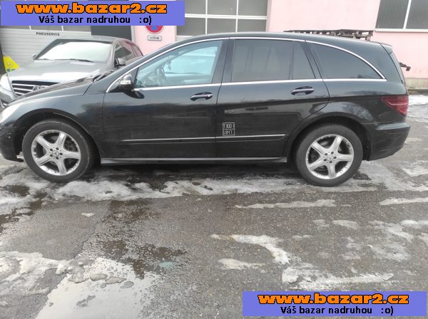 Prodám veškeré díly z vozidla Mercedes-Benz R W251