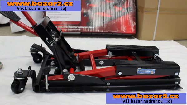 Hydraulický zvedák motorek - 680 kg