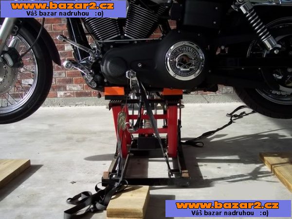Hydraulický zvedák motorek - 680 kg